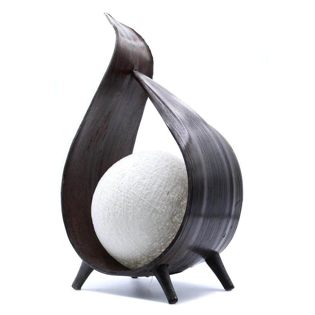 🌿 Lampe Naturelle en Noix de Coco – Artisanat Balinais