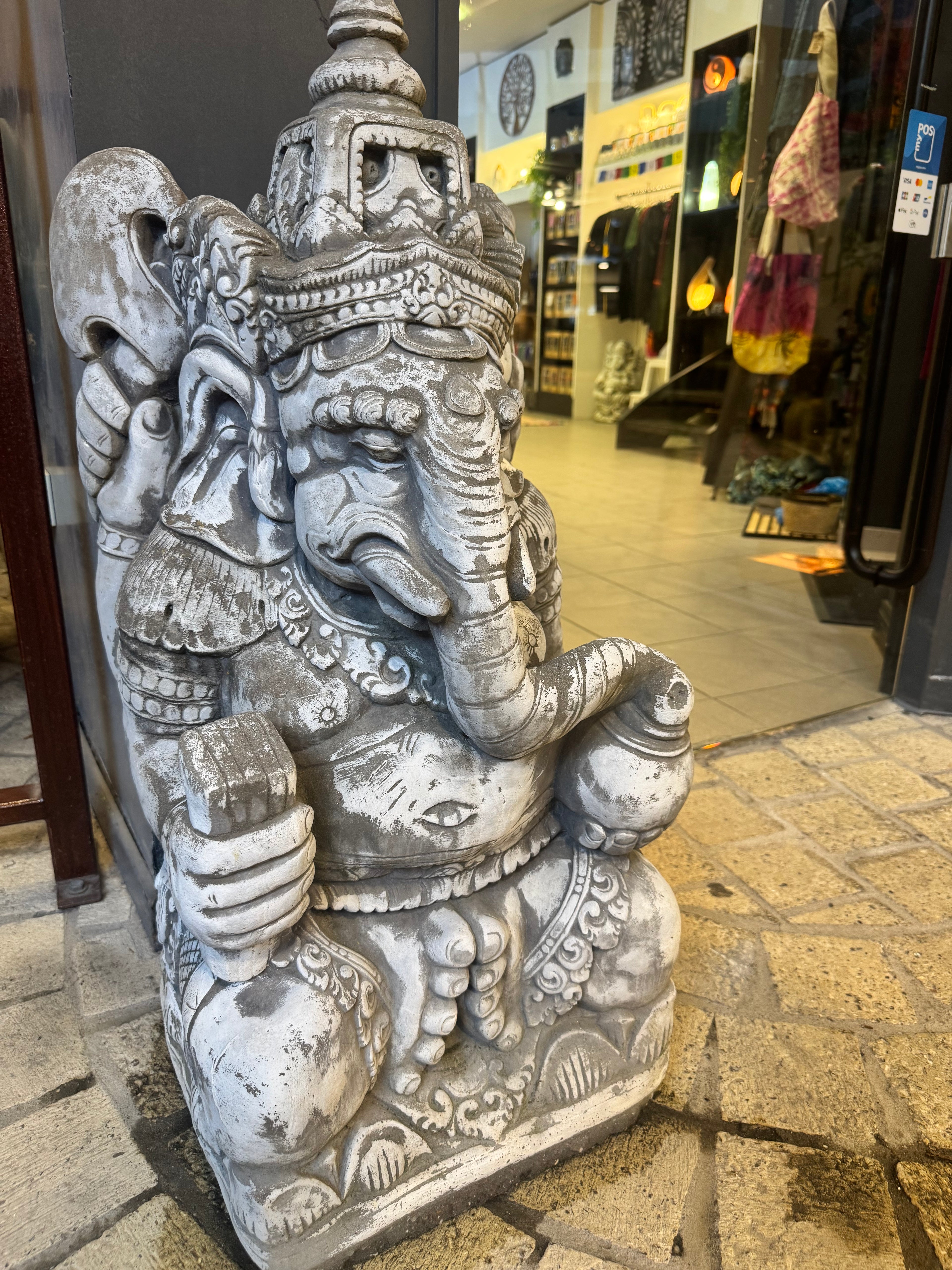 Statue Ganesh en pierre naturelle XXL – décoration zen spirituelle intérieur & jardin – L’Instant Namasté Herve Liège