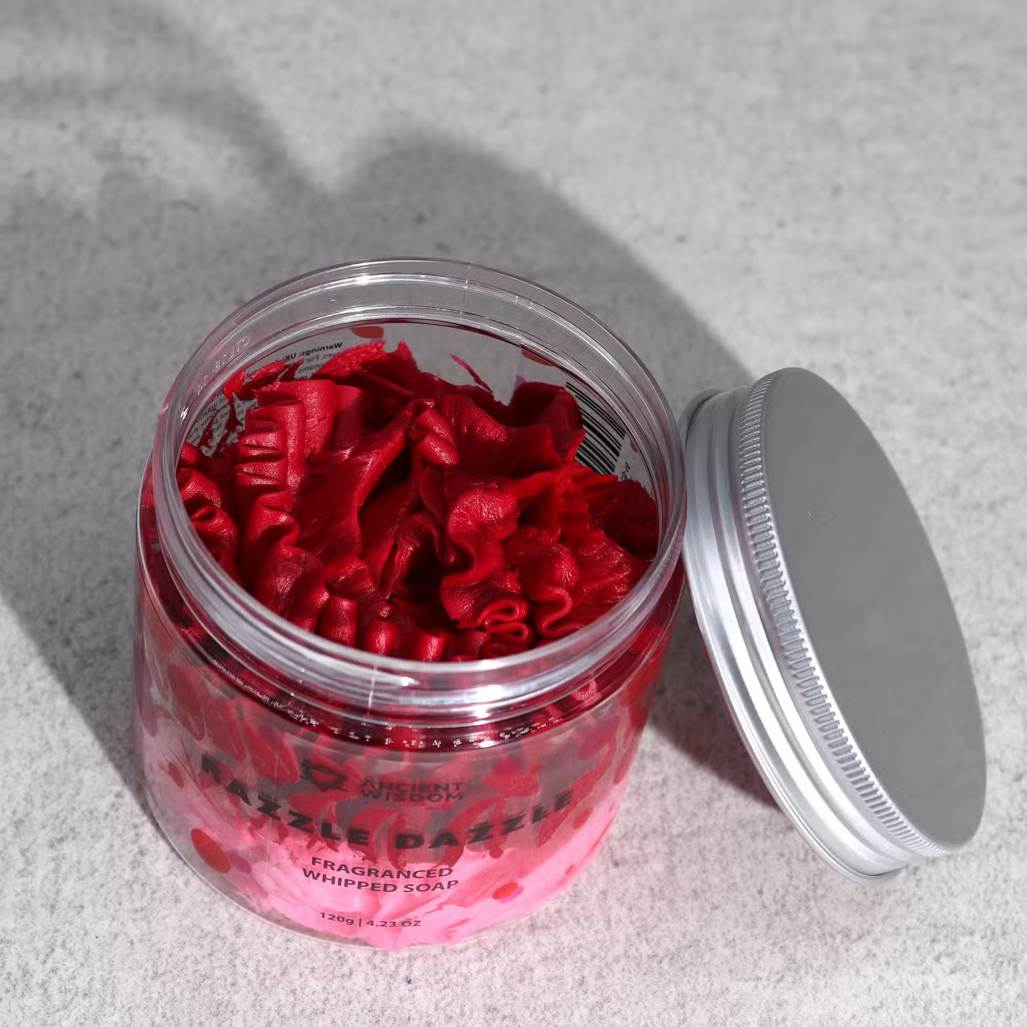 ✨ Savon Fouetté Razzle Dazzle – Douceur gourmande & mousse aérienne 🍓🩷